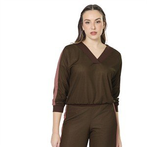 Conjunto: Blusa com decote V e Calça Pantalona  