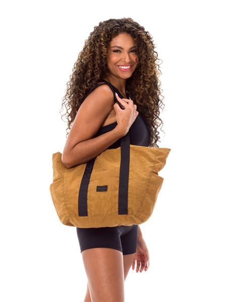 Bolsa Ampla de Nylon com Bolsos Externos e Alças Personalizadas 01363