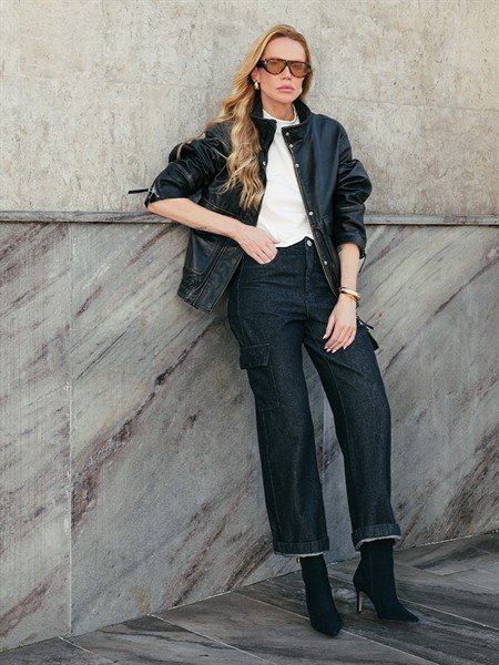 Calça Jeans Cargo com Bolsos Laterais 30012