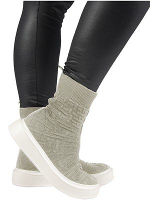 Tênis Bota Feminino em Malha Knit e com Detalhes em Relevo | DiCorpo 
