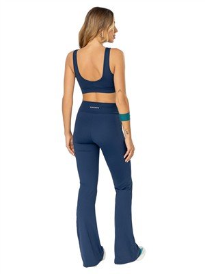 Calça Flare Com Bolsos e Cós Alto Duplo Alta Compressão 