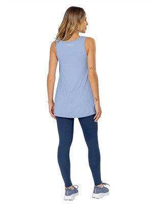 Regata Feminina Alongada com Decote V, Mullet e Lateriais Transpassadas  