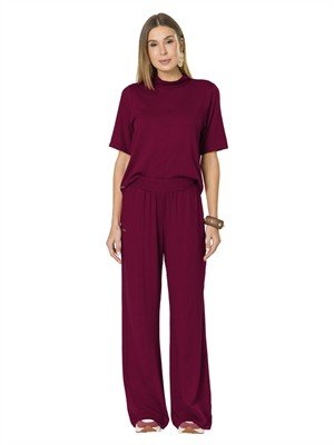Blusa com Gola Subida e Manga Alongada 