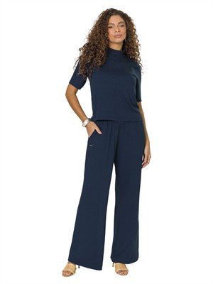 Blusa com Gola Subida e Manga Alongada 
