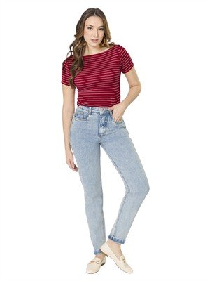 Baby Look com Decote Canoa 