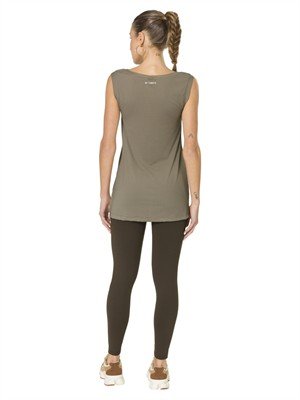 Veste Legging Regata com Decote Redondo e Textura Furadinha 