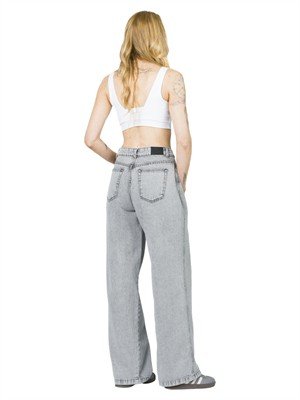 Calça Jeans Wide Leg com Bolsos 