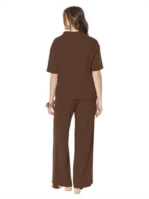 Calça Reta com Bolsos 